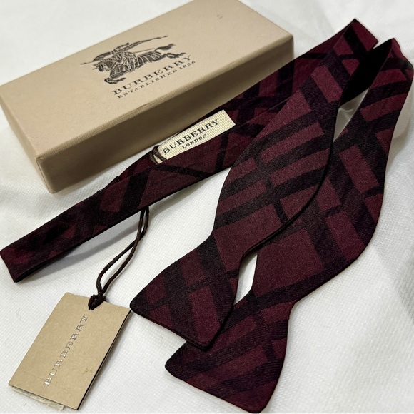 Burberry Other - 🎁TB HOLIDAY 25’🔥💯🆕BURBERRY 50TH ANNIVERSARY LIMITED EXPOLDED CHECK PRNT BOW TIE🎁